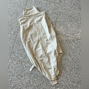 Skims Fits everybody high beck bodysuit